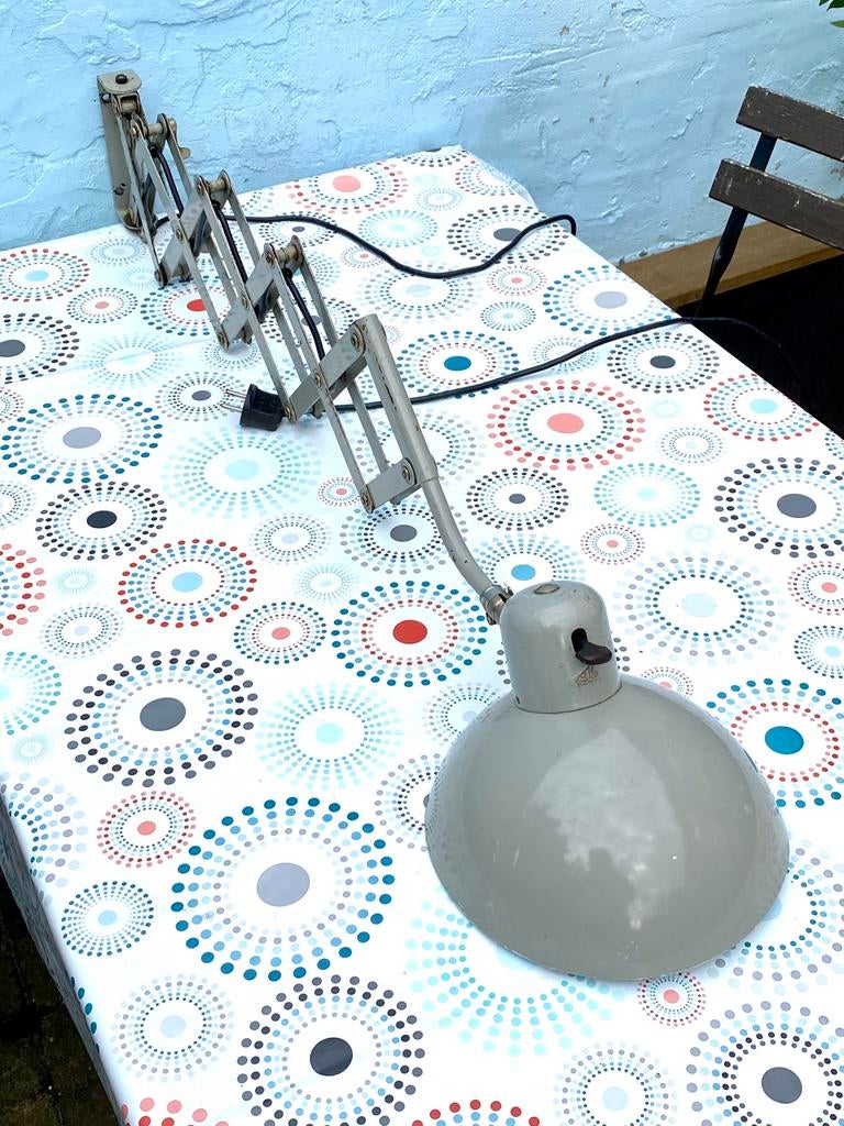 Industriële Bauhaus-schaarlamp van Sis, vintage, jaren 50, Ophalen of Verzenden, Zo goed als nieuw