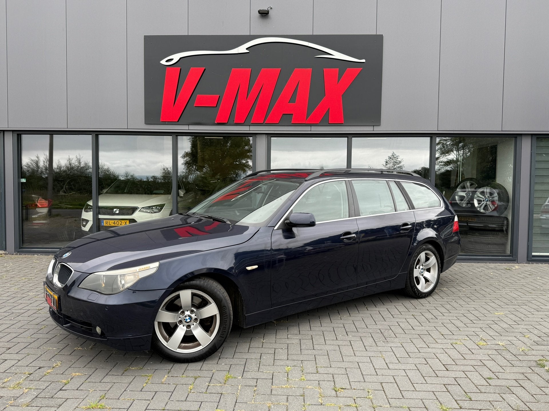 BMW Touring 523i Executive AUT Navi Climate Cruise Trekhaak, Auto's, Automaat, 2497 cc, Blauw, Parkeersensor