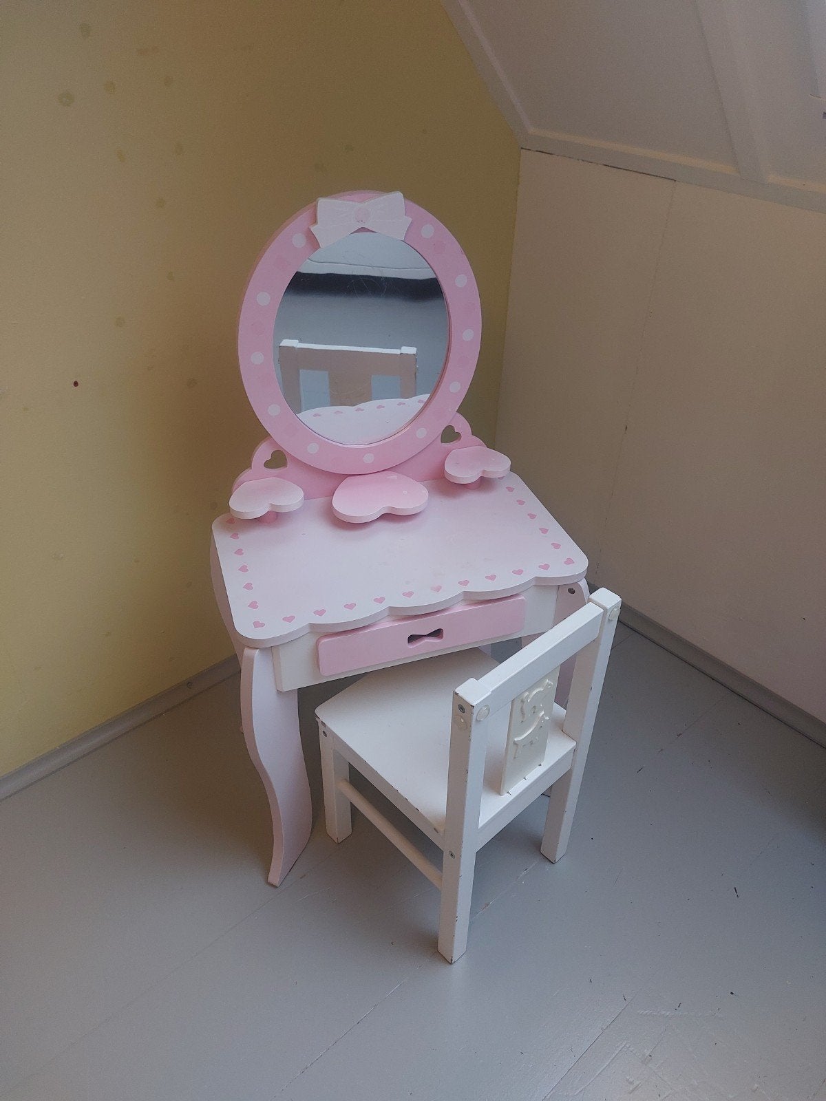 Kinder make-up tafel / kaptafel met stoeltje - Roze/Wit, Ophalen, Gebruikt, Tafel(s) en Stoel(en)