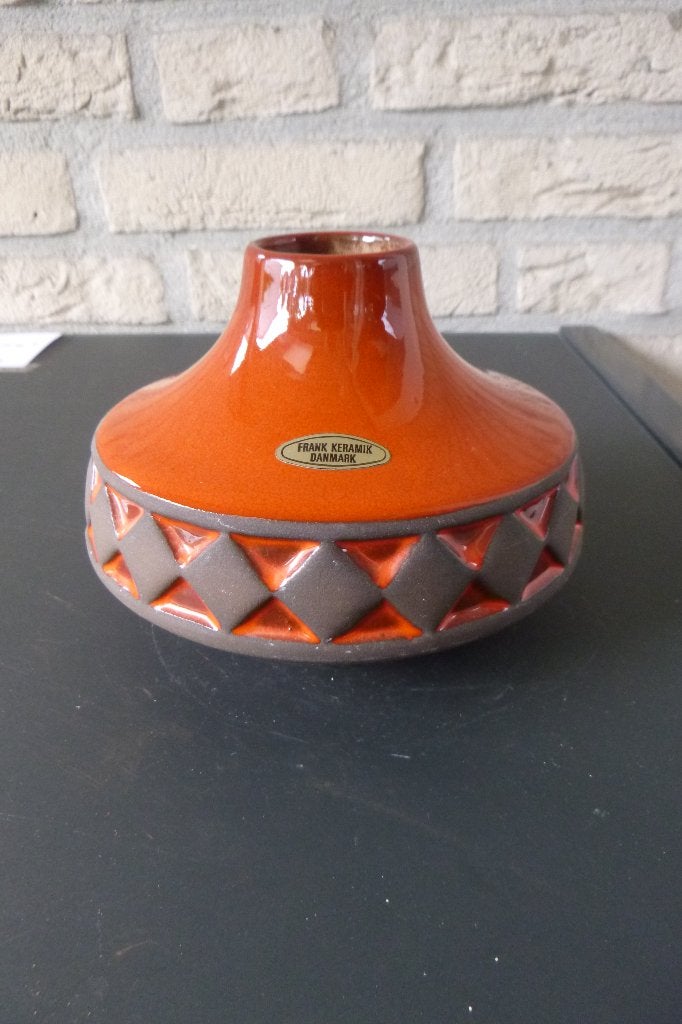 mooie vaas uit Denemarken, Ophalen of Verzenden, Gebruikt, Oranje, Steen/keramiek