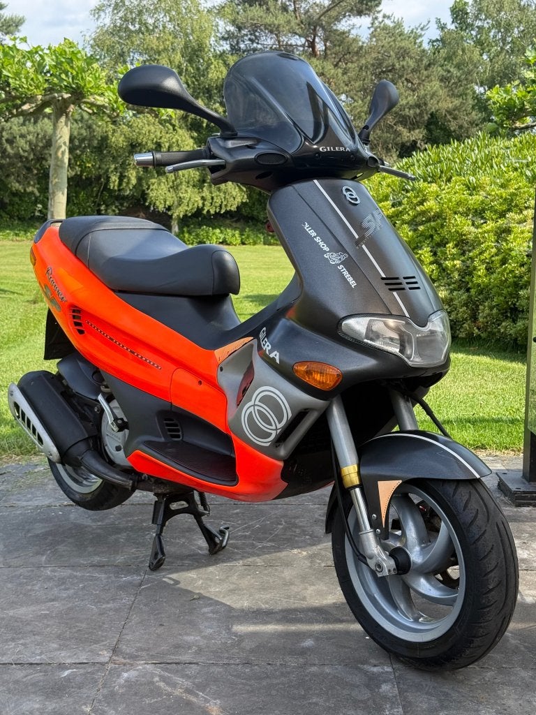 ⭐️Gilera runner 180cc M08 Fluo Rosso origineel⭐️