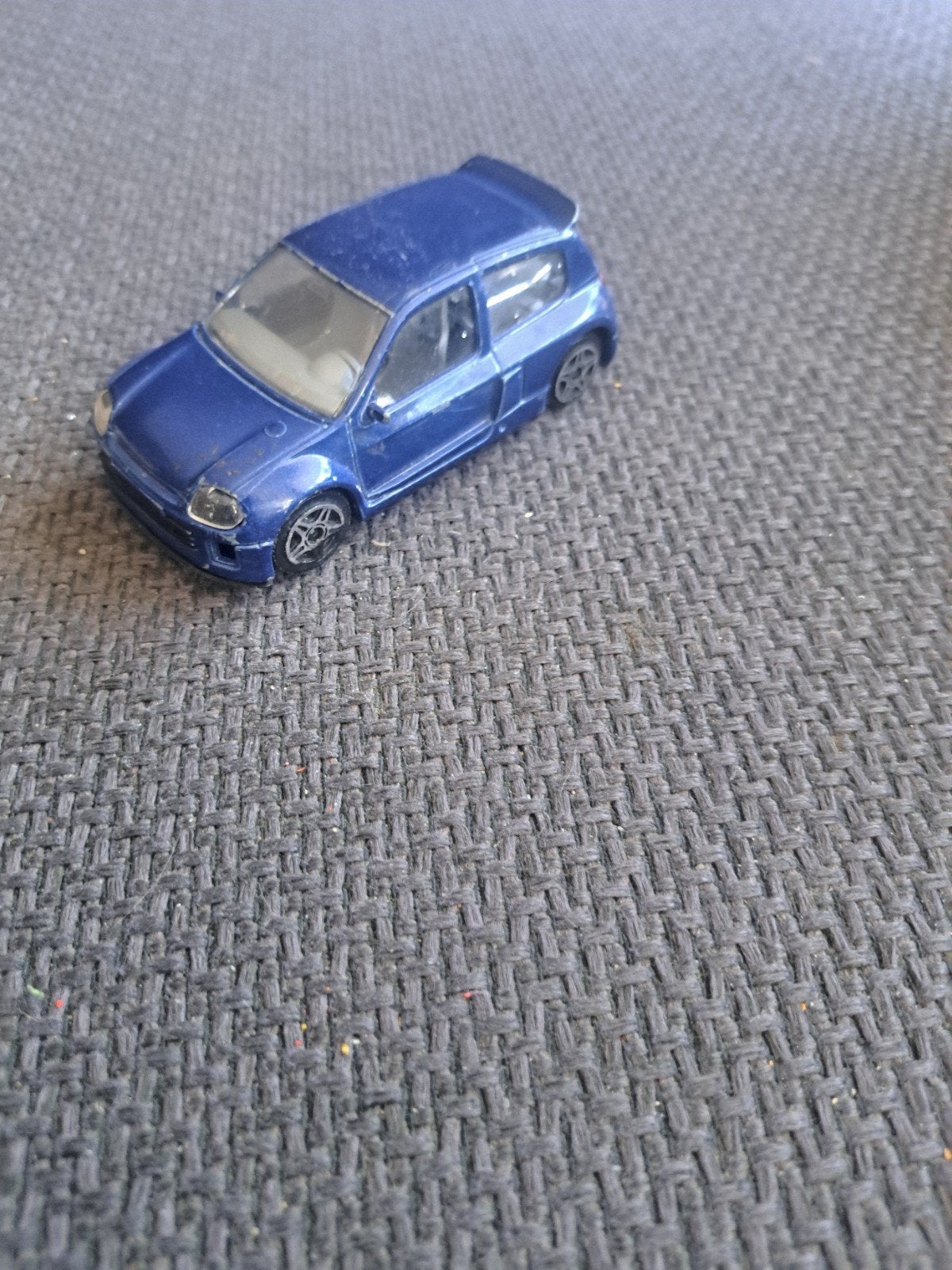 Burago model Renault clio trophy, Overige merken, Gebruikt, Auto, Ophalen of Verzenden