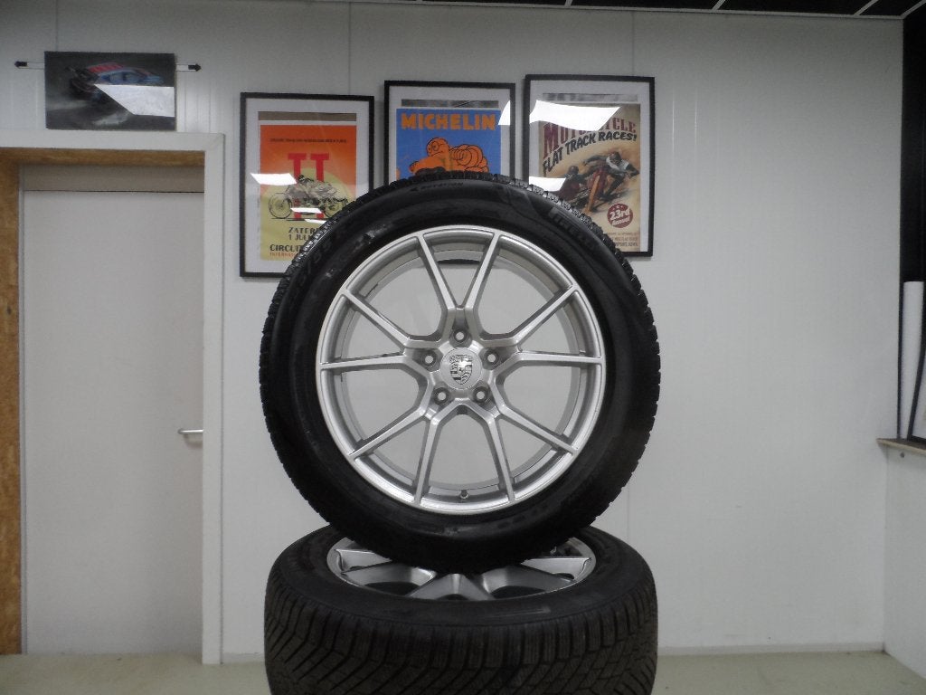 20 inch Porsche Cayenne-3 origineel recent winterbanden set