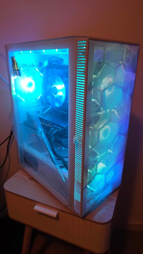 2de hands krachtige gaming pc, Computers en Software, Desktop Pc's, Intel Core i5 12600k, Gebruikt, 32 GB, Verzenden