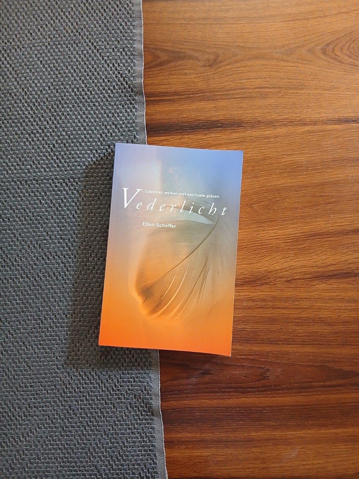 E. Scheffer - Vederlicht, Ophalen of Verzenden, Zo goed als nieuw, Spiritualiteit algemeen, Overige typen