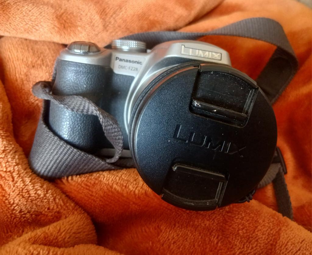 Panasonic Lumix DMC-FZ28 digitale camera zonder oplader, Ophalen of Verzenden, Gebruikt, Compact, 8 keer of meer