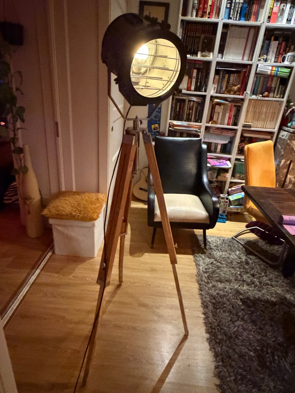 Industriële Lamp / Studio Spotlamp op statief, Ophalen, Gebruikt, E27 (groot), Hout