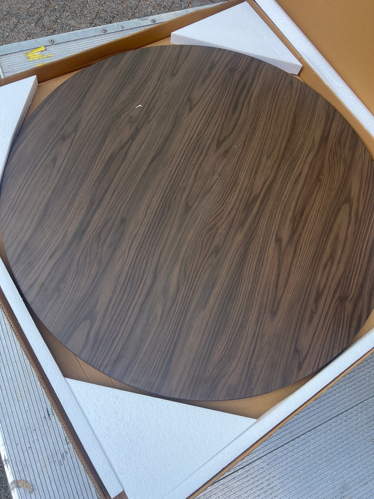 Rond walnoot tafelblad 120 cm - Nieuw met kleine beschadigin, Huis en Inrichting, Tafels | Eettafels, 100 tot 150 cm, Rond, Nieuw