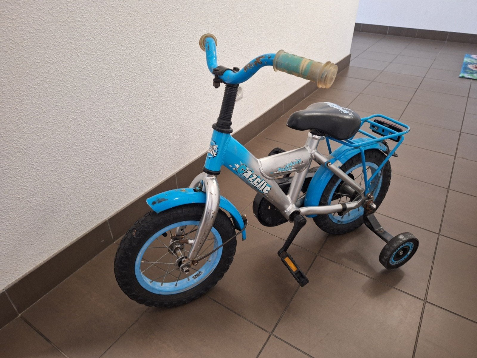 Kinderfiets Gazelle 12 inch met zijwieltjes, Ophalen, Terugtraprem, Zijwieltjes, Gebruikt