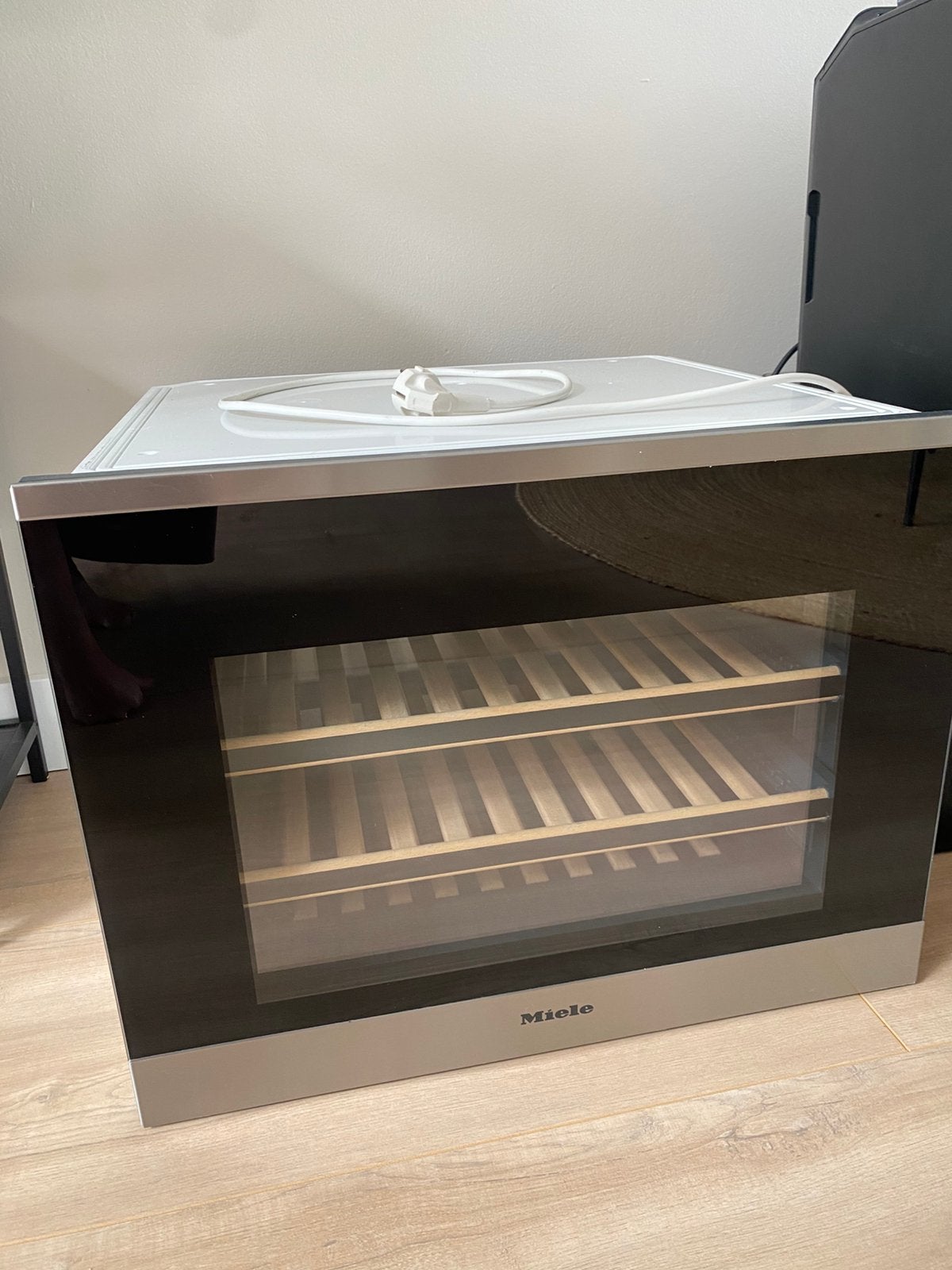 Wijnklimaatkast Miele KWT 6112 iG., Ophalen, Zonder vriesvak, Minder dan 85 cm, Energieklasse A of zuiniger