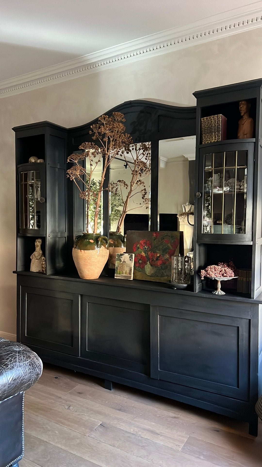 Grote oude zwarte buffet kast café kast, Ophalen, Gebruikt, 25 tot 50 cm
