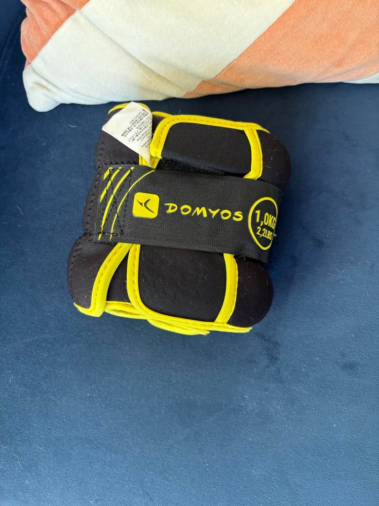 Domyos enkelgewichten 1kg - Ideaal voor fitness, Ophalen of Verzenden, Zo goed als nieuw, Benen, Halterschijven