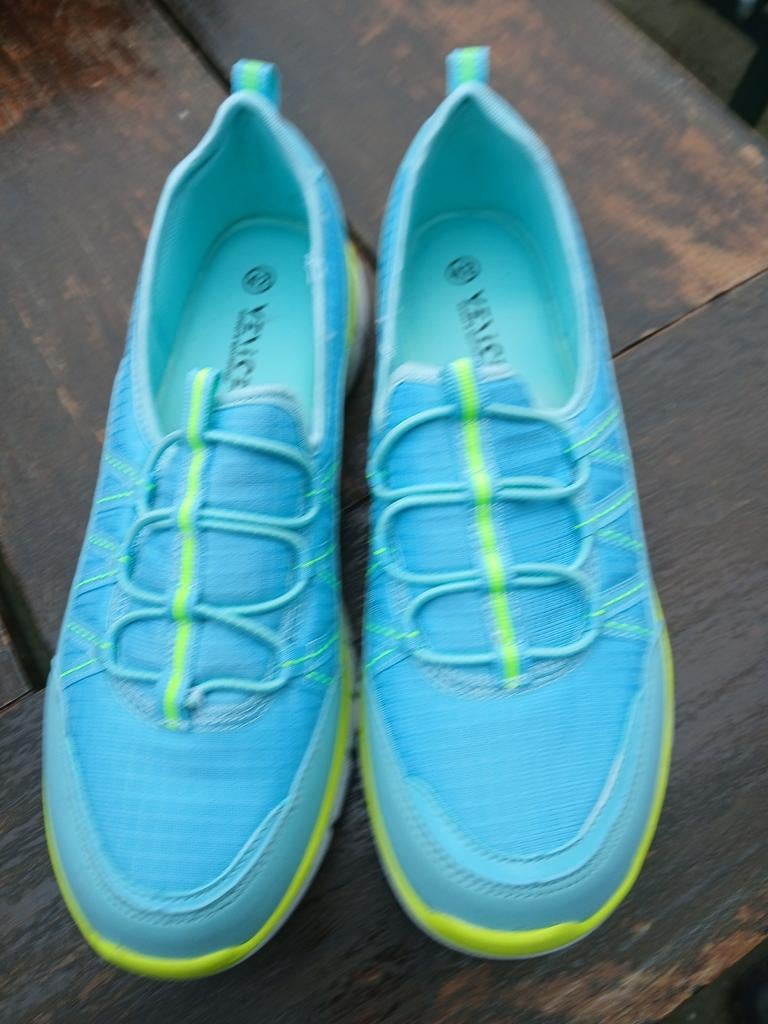 Dameschoen/sneaker van Venice in maat 42., Ophalen, Overige kleuren, Venice, Nieuw