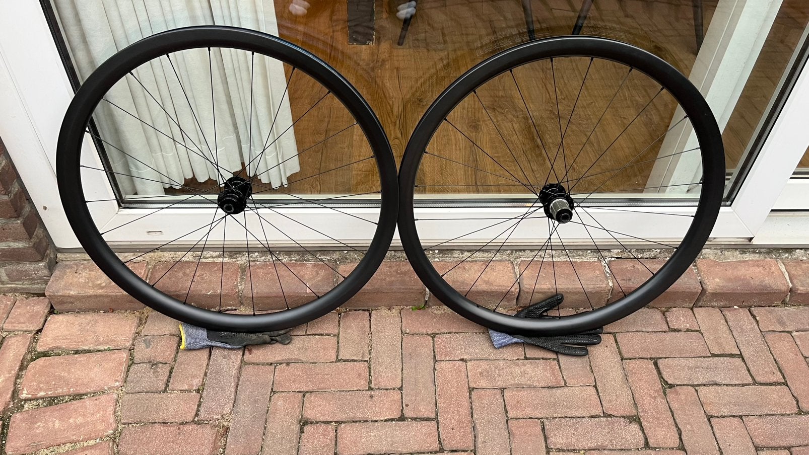 Novatec R3 carbon wielset. 35mm. Perfecte staat. Tubeless, Ophalen of Verzenden, Carbon