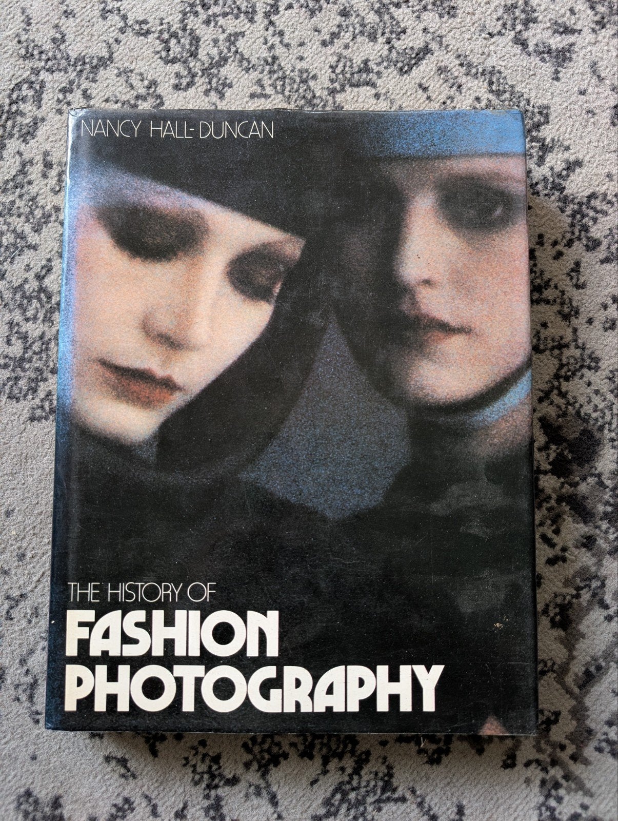 The history of fashion photography, Nancy Hall-Duncan, Ophalen of Verzenden, Gelezen, Mode algemeen