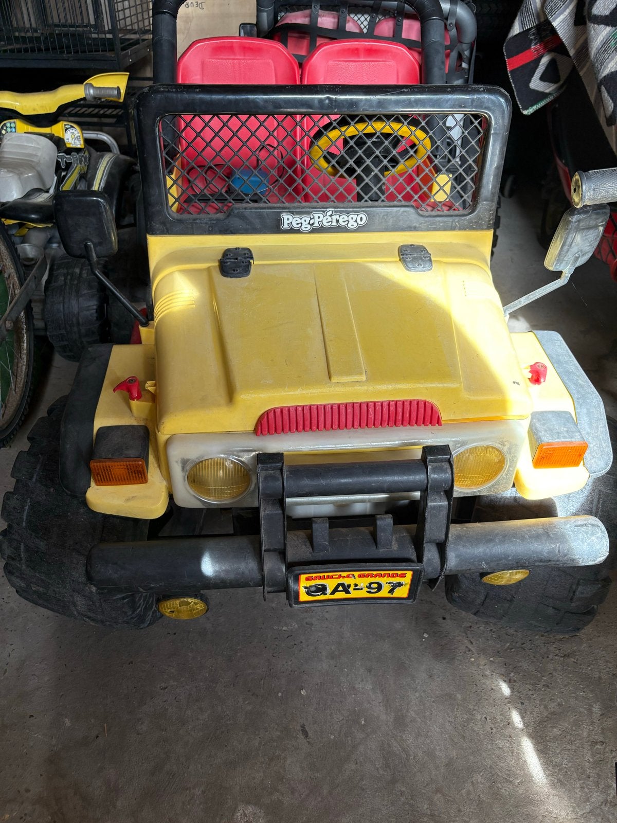 Peg Perego kinderjeep - Zonder accu, Gebruikt