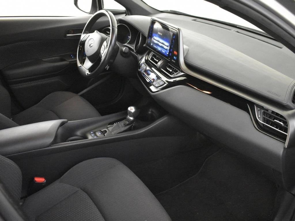 Toyota C-HR 1.8 Hybrid Dynamic | BSM | Trekhaak |, 12 maanden, Stof, Euro 6, 4 cilinders