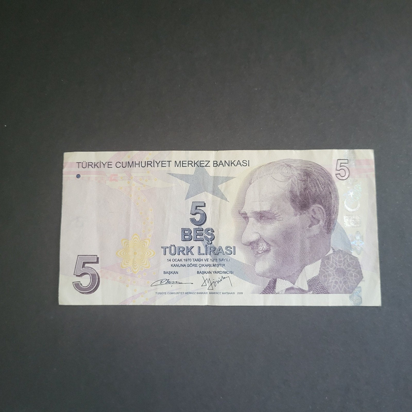 Turkse 5 Lira bankbiljet - Mustafa Kemal Atatürk, Verzenden, Midden-Oosten, Los biljet