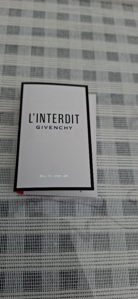 proefje L'Interdit, Verzenden, Nieuw