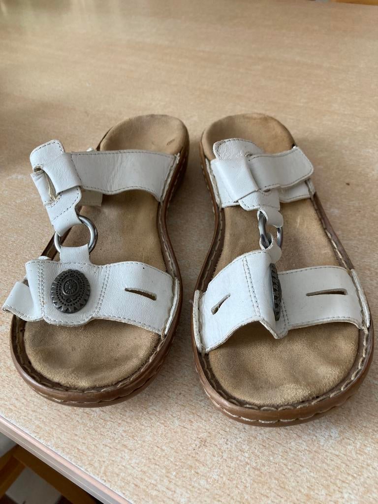 leren slippers Rieker, Slippers, Wit, Ophalen of Verzenden, Zo goed als nieuw