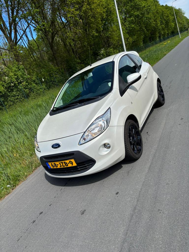 Ford Ka 1.2 51KW 2009 Wit 68000 km, Auto's, Ford, Voorwielaandrijving, 1242 cc, 4 cilinders, 4 stoelen