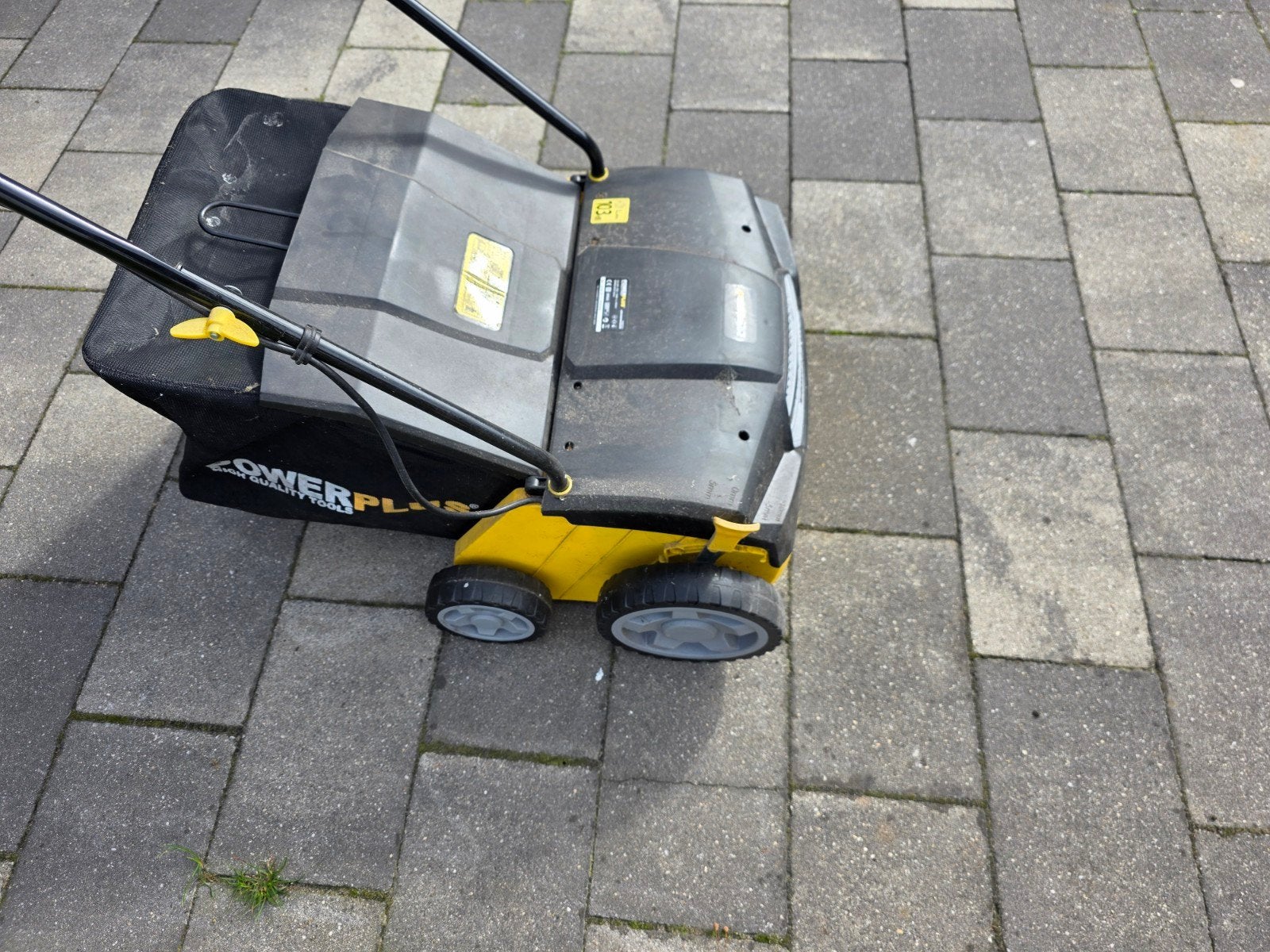 Powerplus POWXG7513 Gazonverticuteermachine/Beluchter, Tuin en Terras, Gebruikt, Elektrische grasmaaier, Ophalen of Verzenden