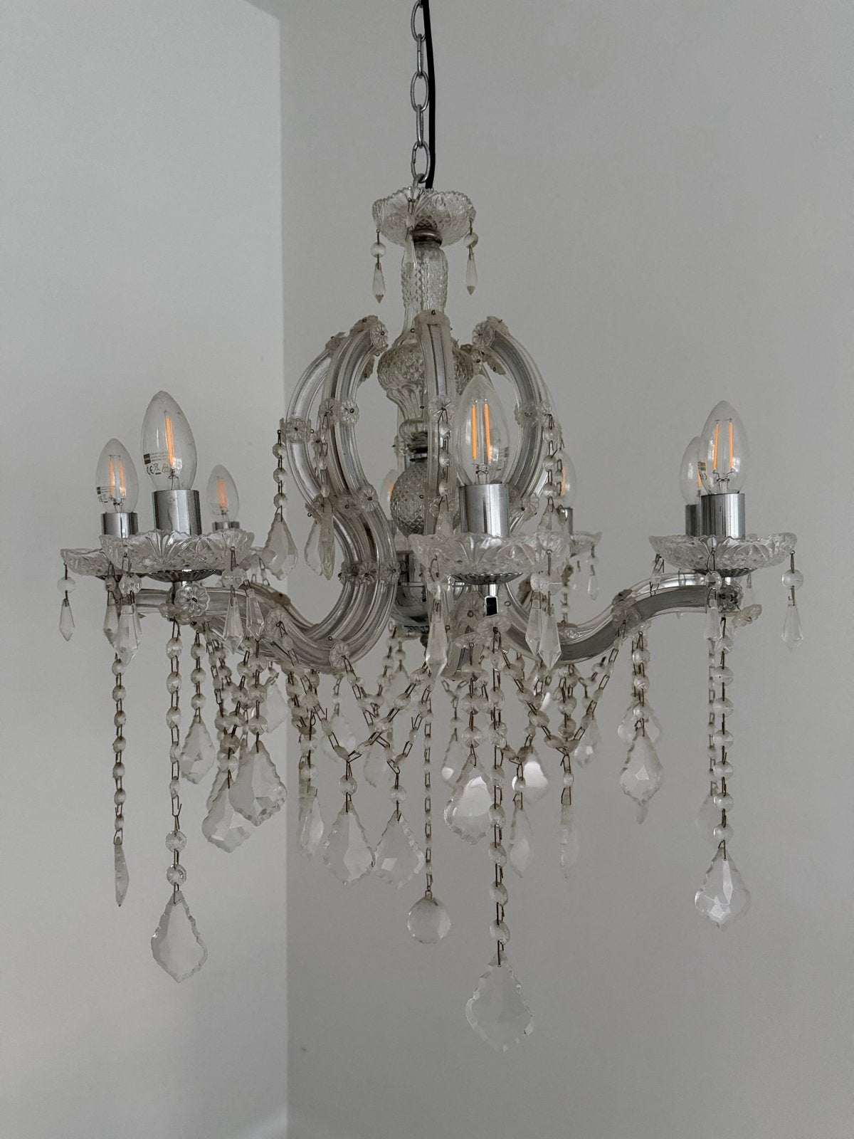 Elegante Kroonluchter met Kristallen Hangers, Ophalen, Zo goed als nieuw, Glas, E14 (klein)