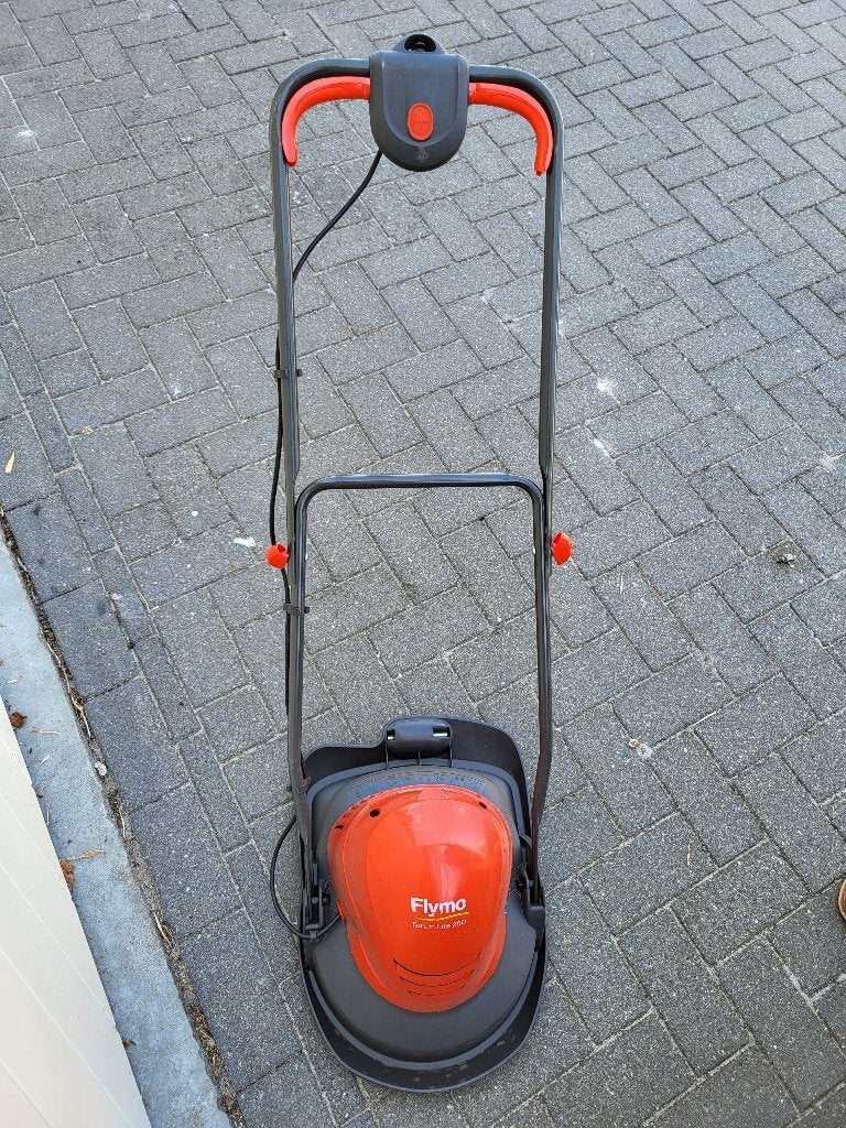 flymo graasmaaier, Ophalen, Gebruikt, Elektrische grasmaaier, Minder dan 30 cm