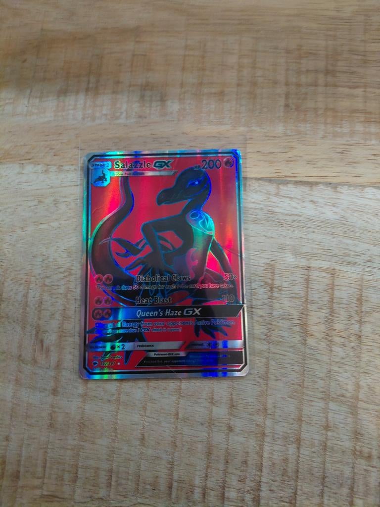 Salazzle GX Pokémon Kaart - Zo goed als nieuw, Ophalen of Verzenden, Zo goed als nieuw, Losse kaart, Foil