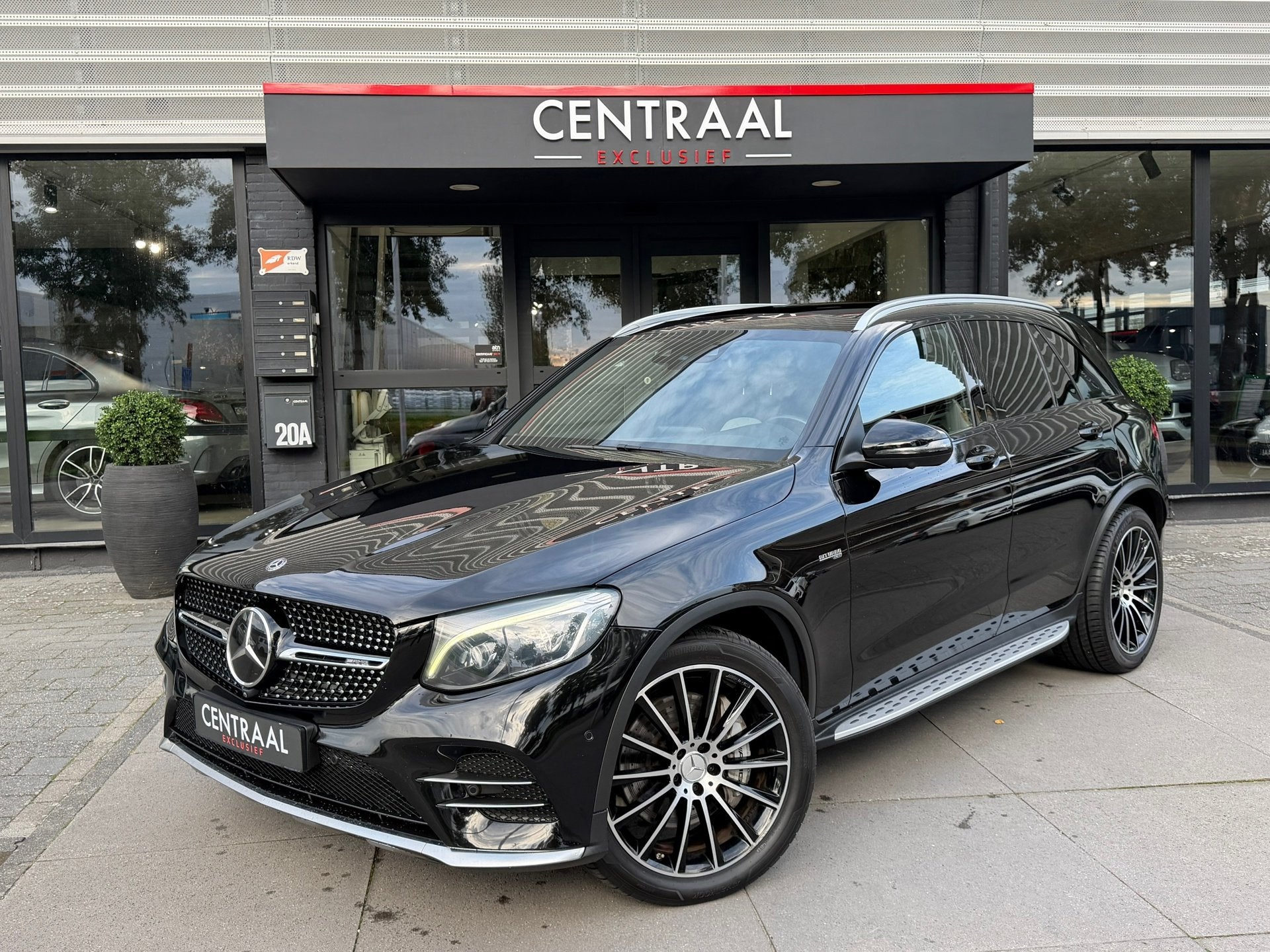 Mercedes-Benz GLC-klasse AMG 43 4MATIC Pano|Burmester|Memory, Automaat, Gebruikt, Zwart, 367 pk