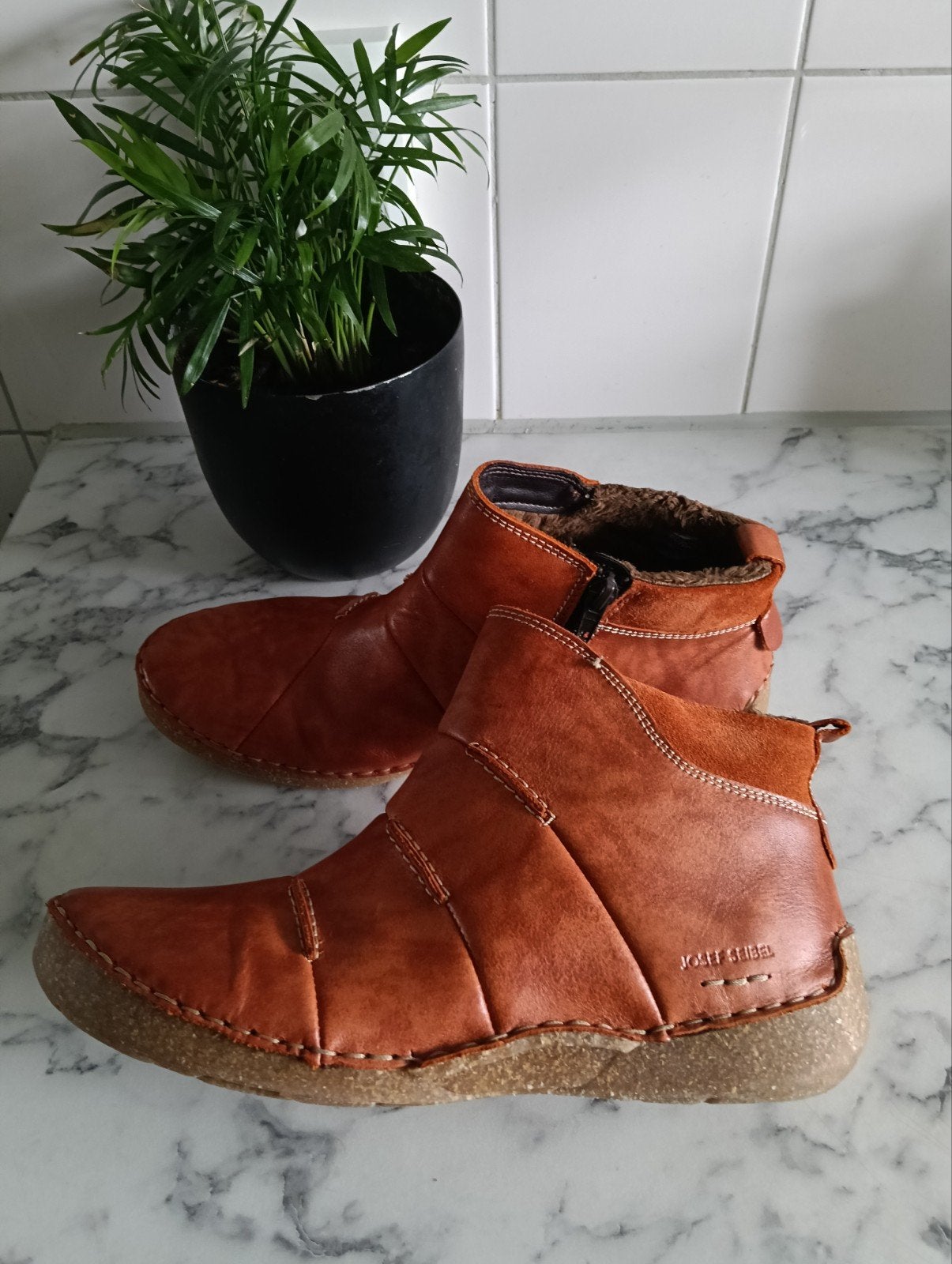 Josef Seibel leren enkellaarsjes, Kleding | Dames, Schoenen, Ophalen of Verzenden, Zo goed als nieuw, Bruin, Sneakers of Gympen