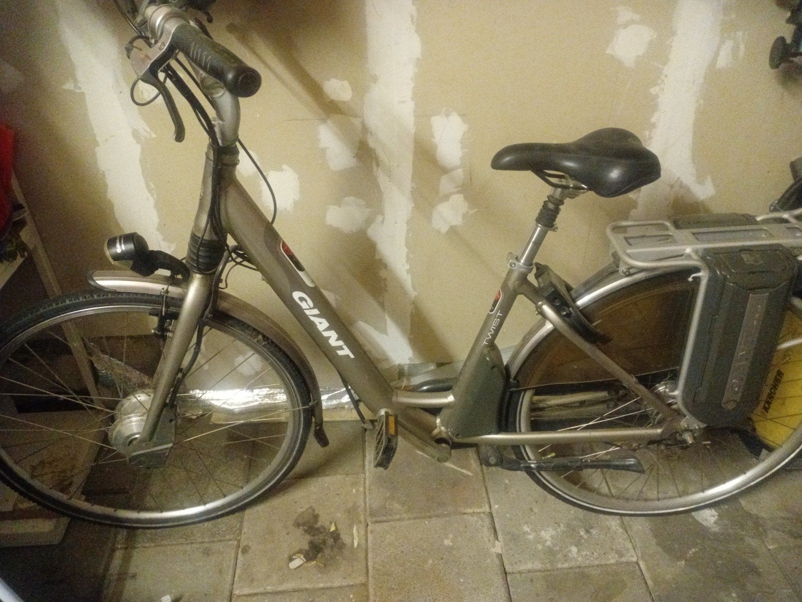 Giant elektrische herenfiets - opknapper met extra accu, Ophalen, Gebruikt, Giant
