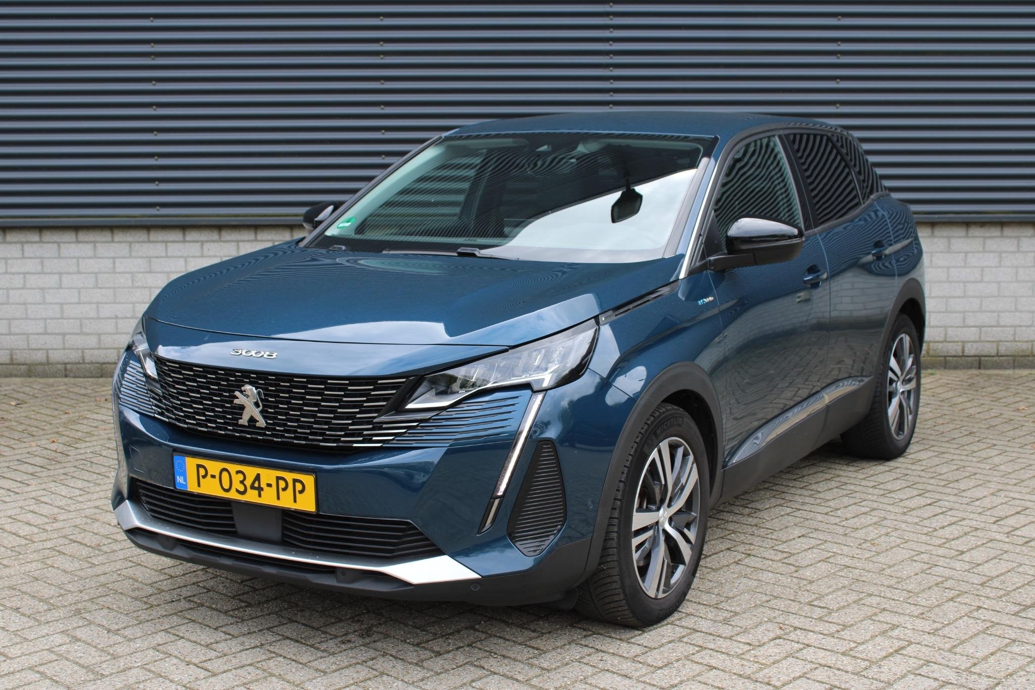 Peugeot 3008 1.6 HYbrid 225 Allure Pack Business, Auto's, Euro 6, Blauw, Leder en Stof, Bedrijf