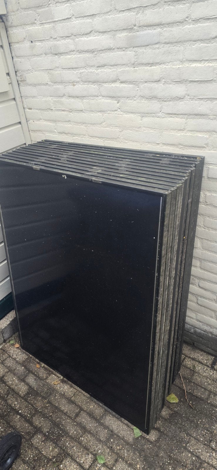 16 zonnepanelen met 8 micro-omvormers en SolarEdge SE3000H, Ophalen, Gebruikt, Compleet systeem, 200 wattpiek of meer
