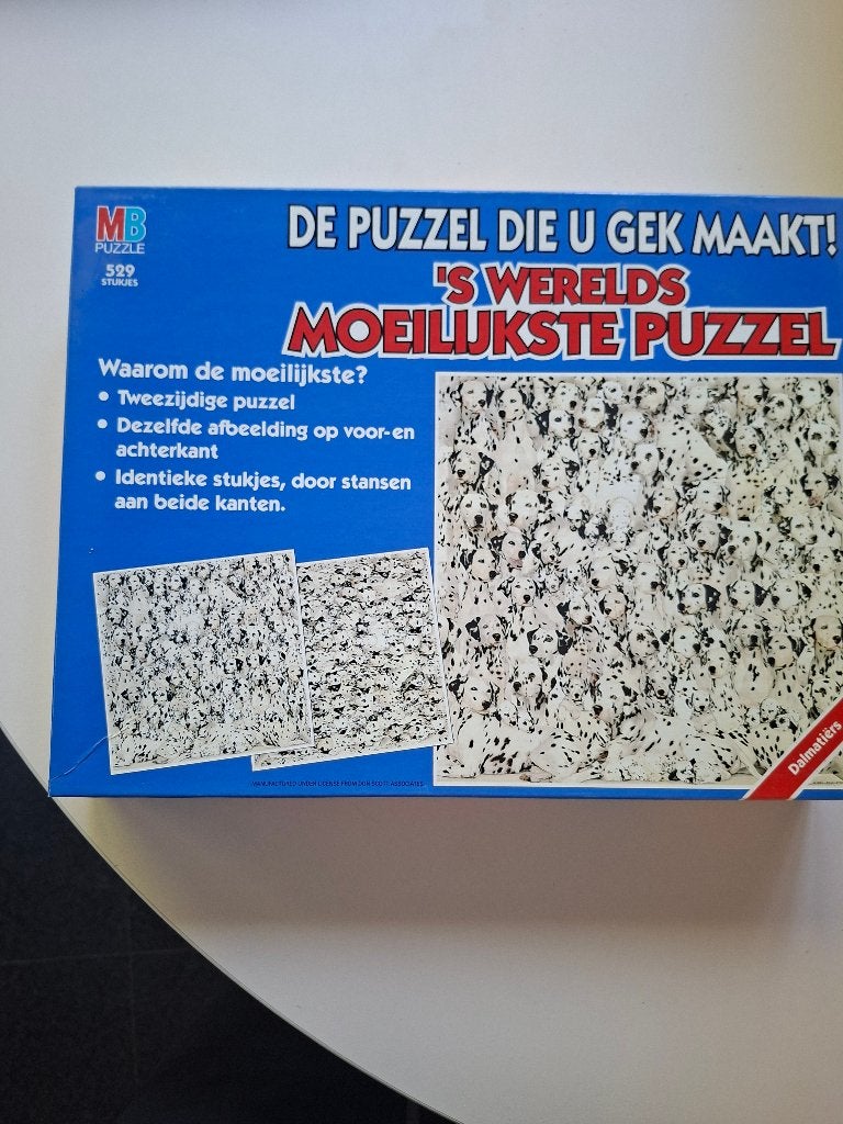 MB 's Werelds Moeilijkste Puzzel - Dalmatiërs 529 Stukjes, Ophalen of Verzenden, 500 t/m 1500 stukjes, Zo goed als nieuw, Legpuzzel