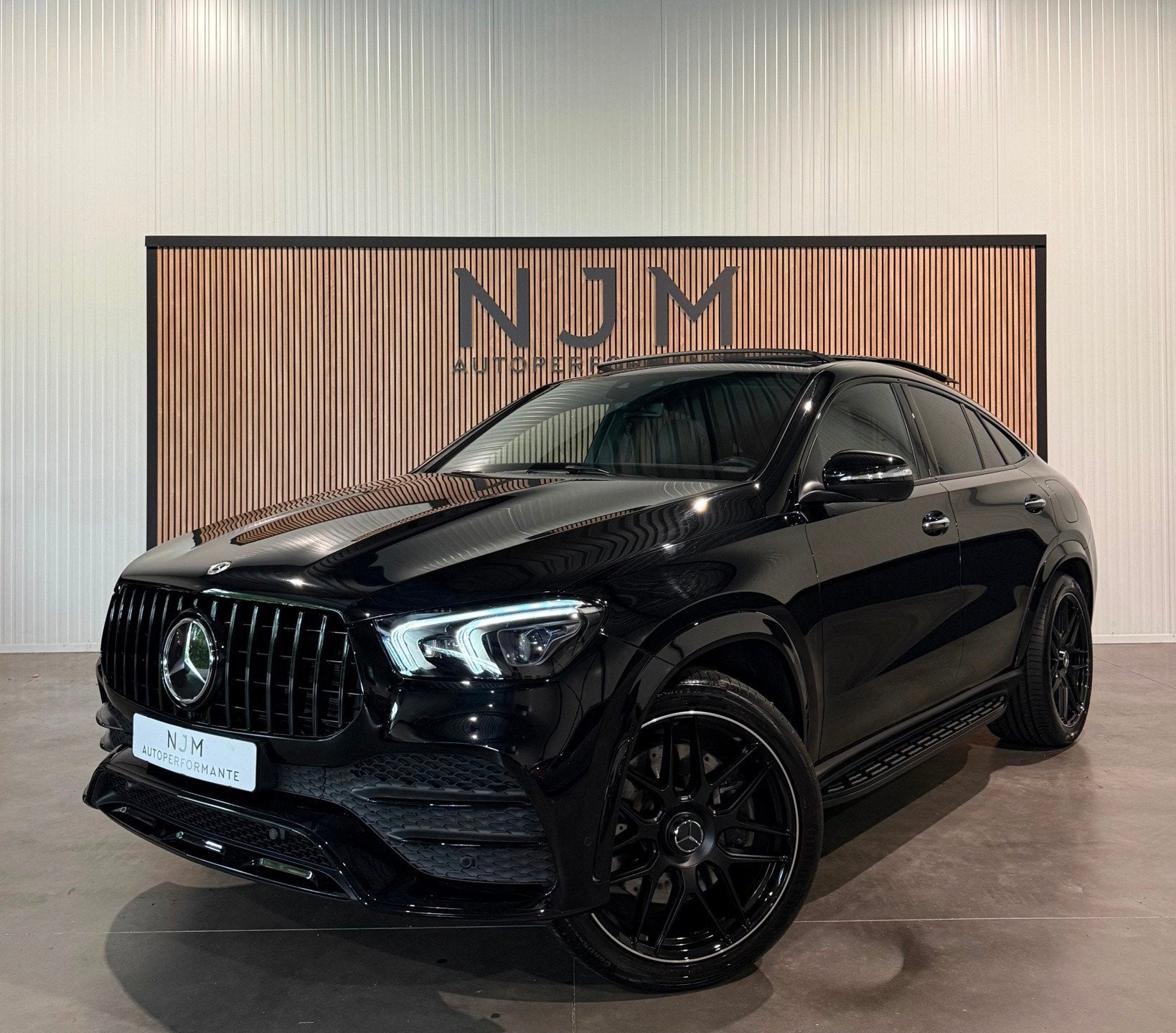 Mercedes-Benz GLE-klasse Coupé 350 e 4MATIC|AMG|Pano|Burmes, Auto's, Mercedes-Benz, Automaat, Adaptive Cruise Control, Gebruikt