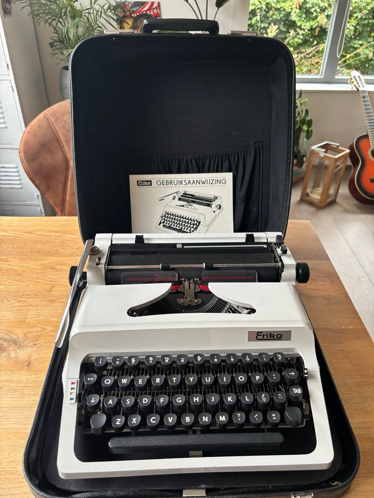 Erika mod 44 typemachine met koffer, handleiding, kleuren, Diversen, Ophalen of Verzenden, Gebruikt