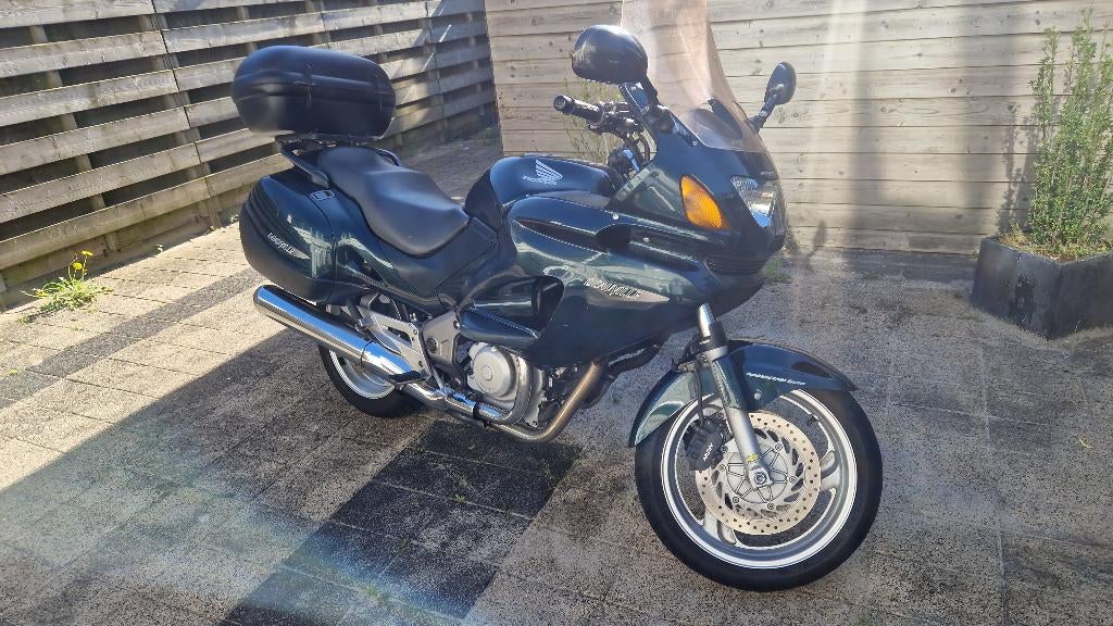 Honda Deauville NT 650 V, Ophalen