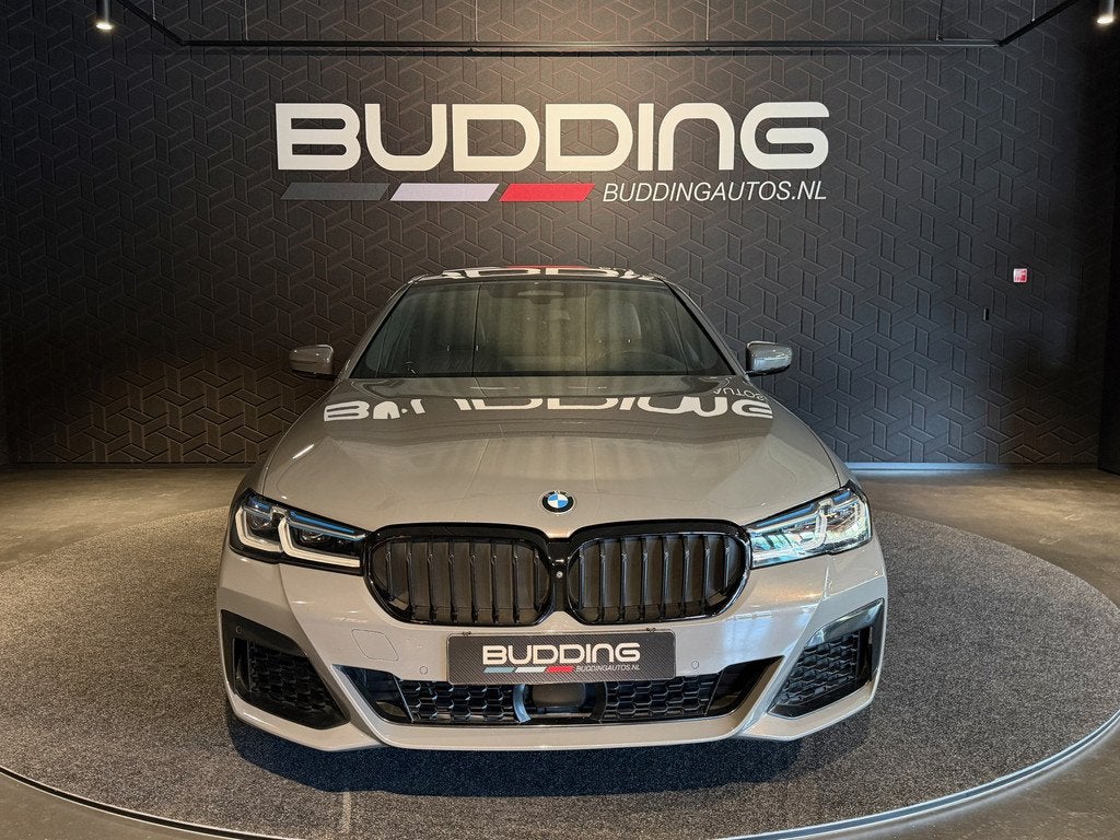 BMW 5 Serie 545e xDrive High Exe M-sport | Schuifdak | Head-, Automaat, Gebruikt, Euro 6, 2000 kg