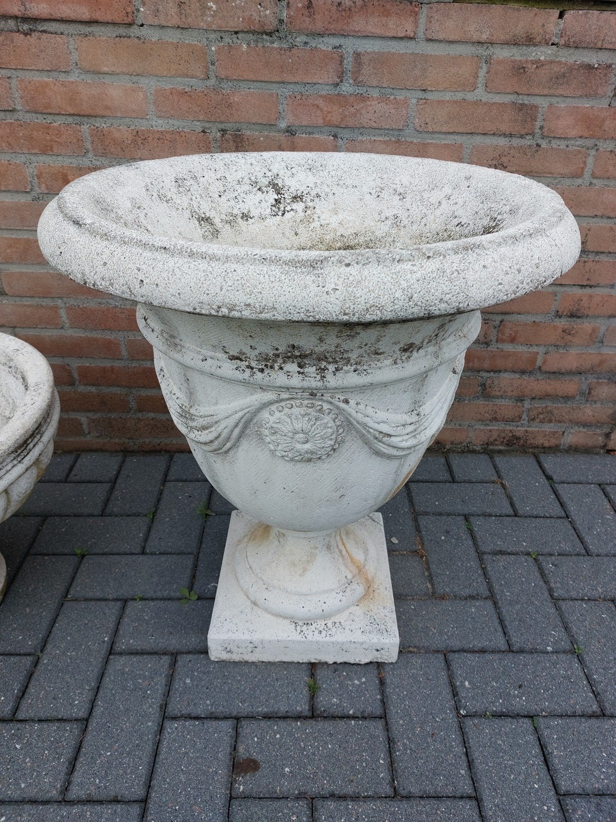 Betonnen vaas TEAB, Ophalen, Gebruikt, Rond, Beton