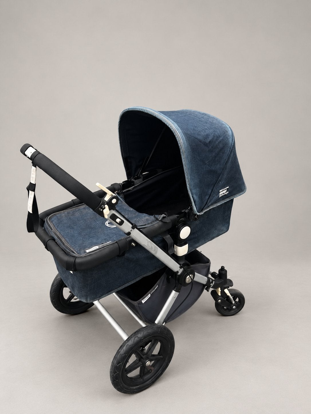 Bugaboo Cameleon denim – complete set met 2 draagframes, Ophalen, Zo goed als nieuw, Bugaboo, Met reiswieg