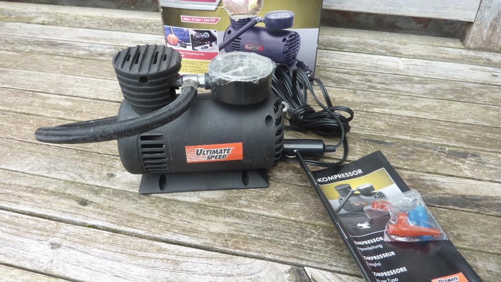 Ultimate Speed mini compressor 12V, Doe-het-zelf en Verbouw, Compressors, 10 bar of meer, Ophalen of Verzenden, Zo goed als nieuw