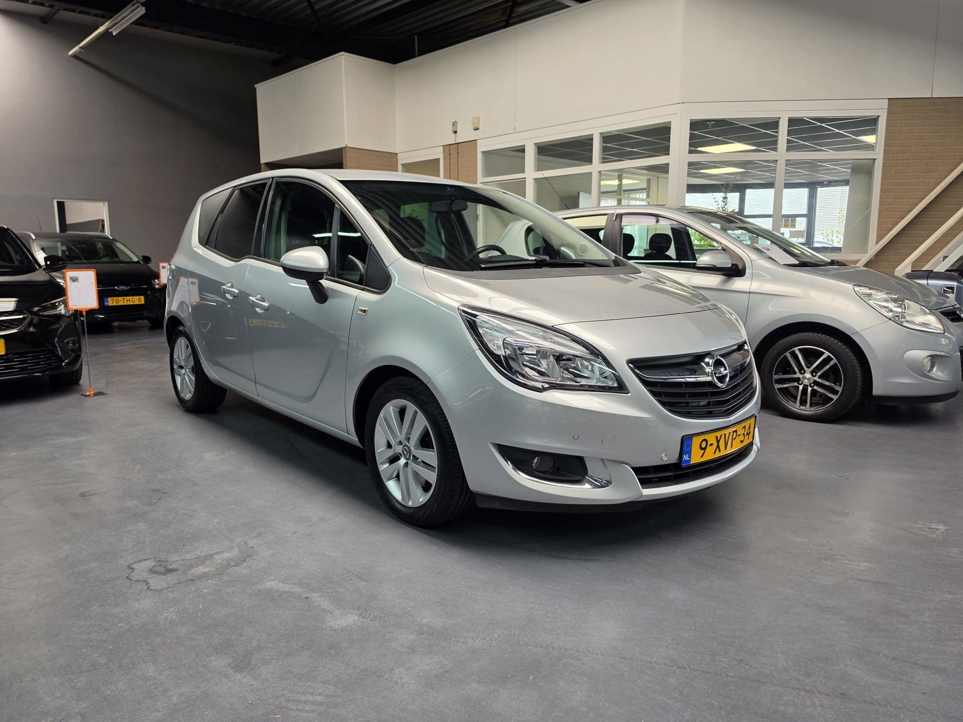 Opel Meriva 1.4 Turbo Design Edition PARKEERSENSOREN CRUISE, Auto's, Dealer onderhouden, Gebruikt, Euro 6, 4 cilinders