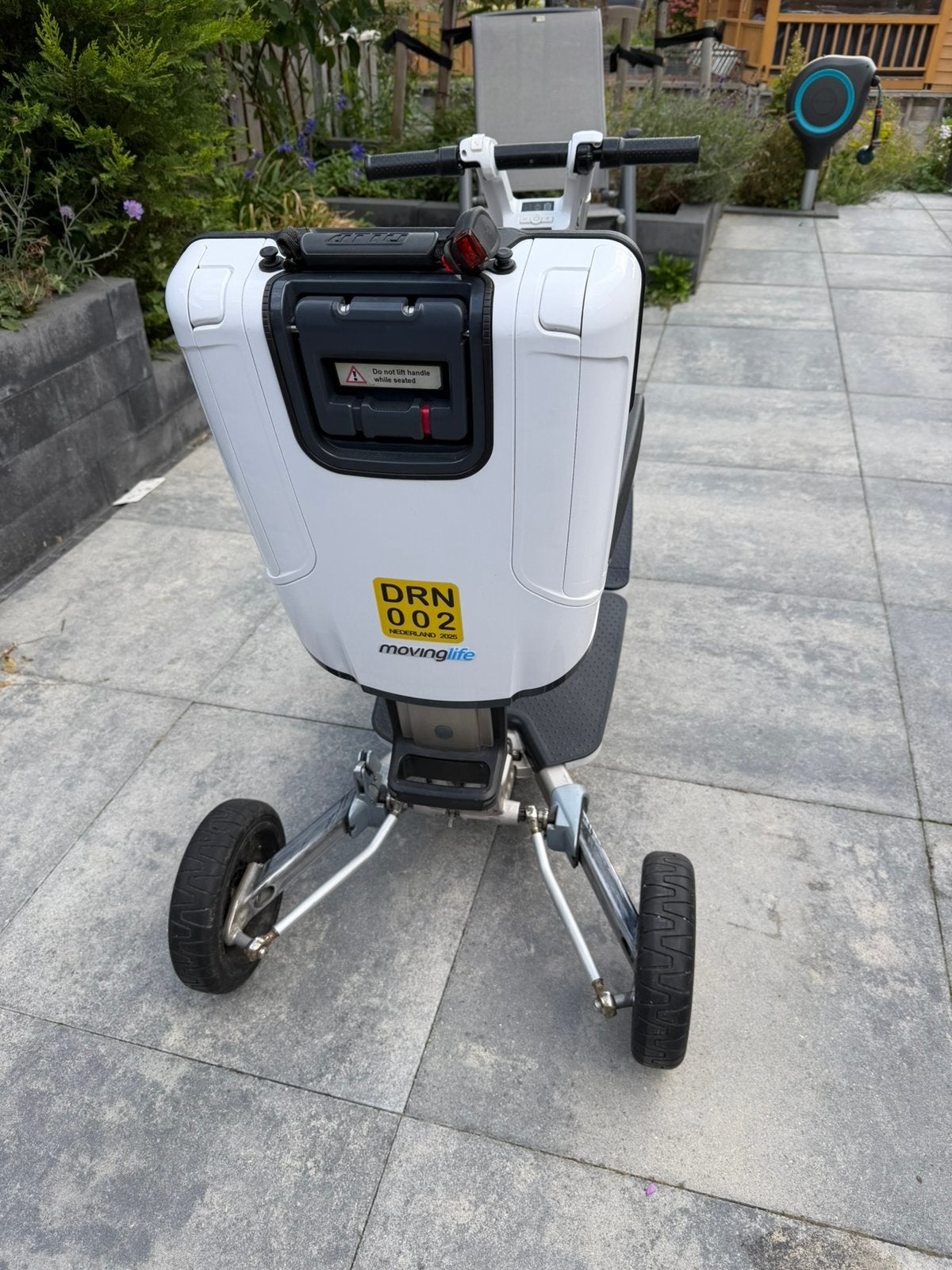 Te koop scootmobiel Atto Moving life wit, Diversen, Brommobielen en Scootmobielen, Ophalen, Life and Mobility, 10 km/u of minder