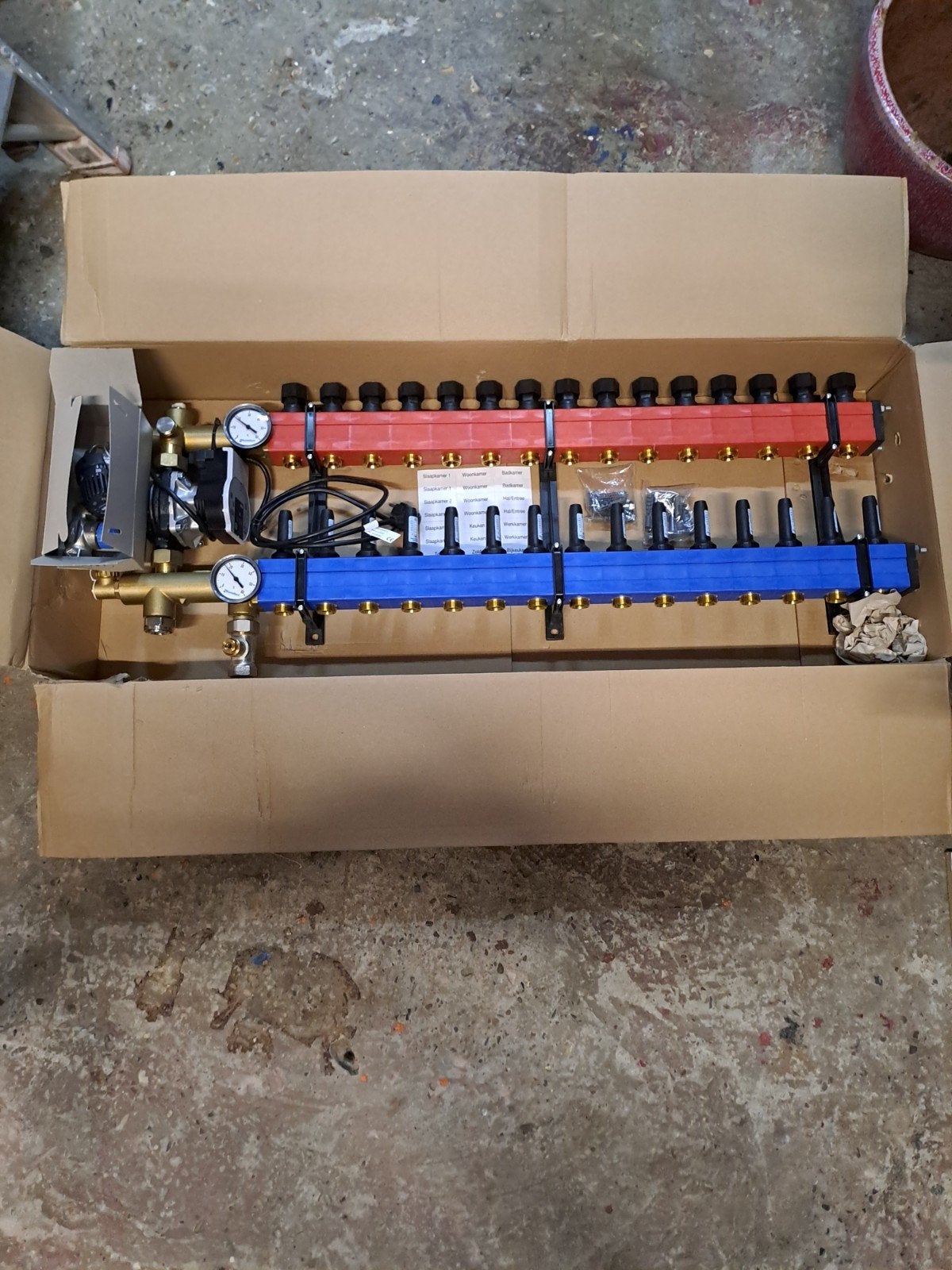 vloerverwarmingverdeler, Ophalen, 30 tot 80 cm, Overige typen, Nieuw