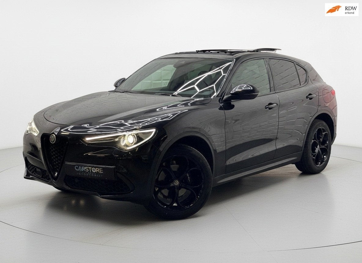 Alfa Romeo Stelvio 2.0 T AWD First Edition 280 PK Storing AC, Auto's, Automaat, Dealer onderhouden, Zwart, 4 cilinders