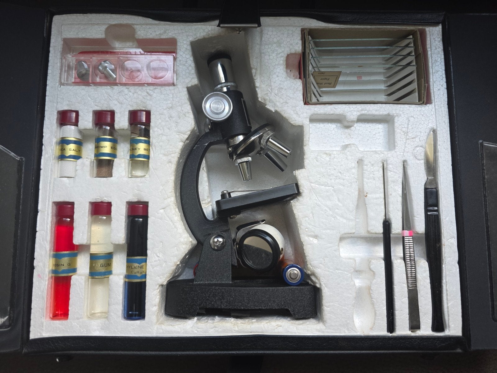 SNS Microscoop Set 150x-750x met Accessoires en Koffer, Ophalen of Verzenden, Gebruikt, 400x tot 1000x, Biologische microscoop
