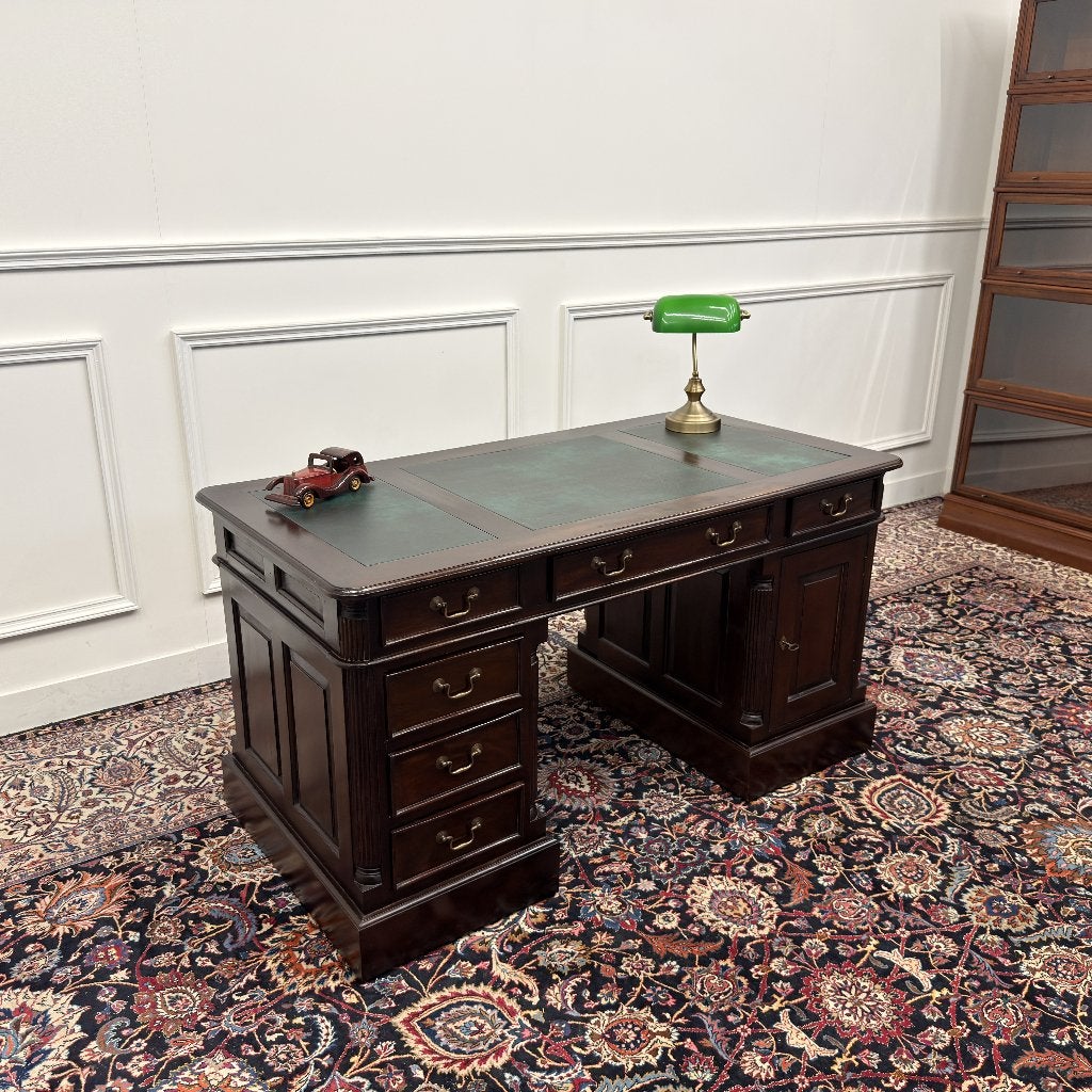 Klassiek Engels Chesterfield Bureau, Ophalen of Verzenden