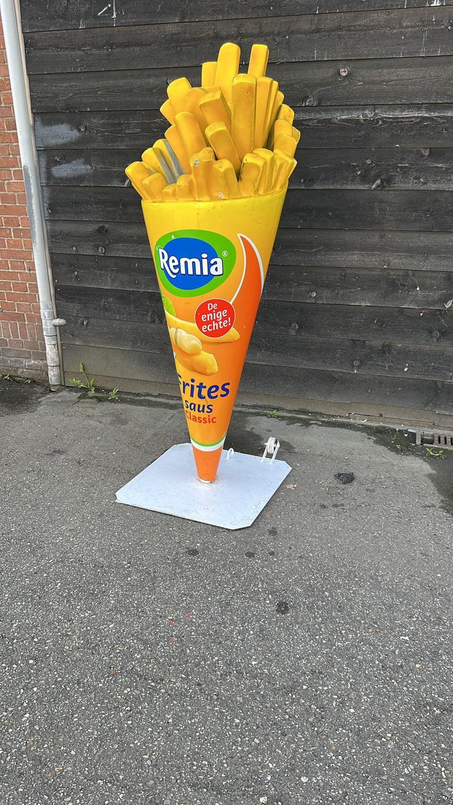 Grote Remia Frites Reclamezuil - Blikvanger voor Horeca, Ophalen of Verzenden, Gebruikt, Reclamebord