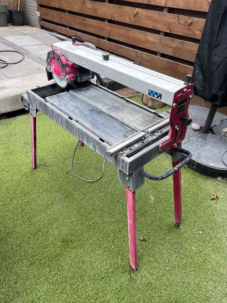 Tegelzaagmachine watergekoeld, Doe-het-zelf en Verbouw, Gereedschap | Zaagmachines, Gebruikt, Cirkelzaag, 600 tot 1200 watt, Minder dan 30 mm